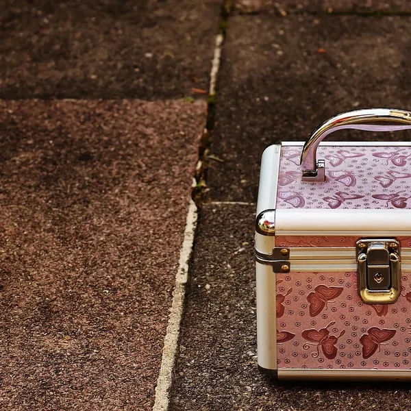 Trousse à maquillage.