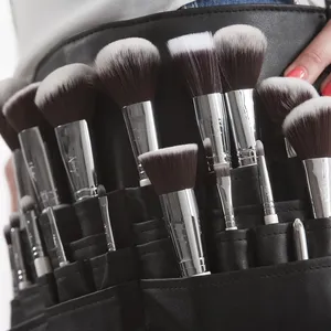 Trousse à maquillage.